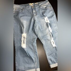 Nicki Minaj Mid Rise Cropped Women's Light Wash Blue Jeans Size 17/18 GUC